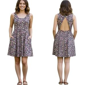 Forever 21 Floral Dress Size Small Sleeveless Backless Sundress with Pockets